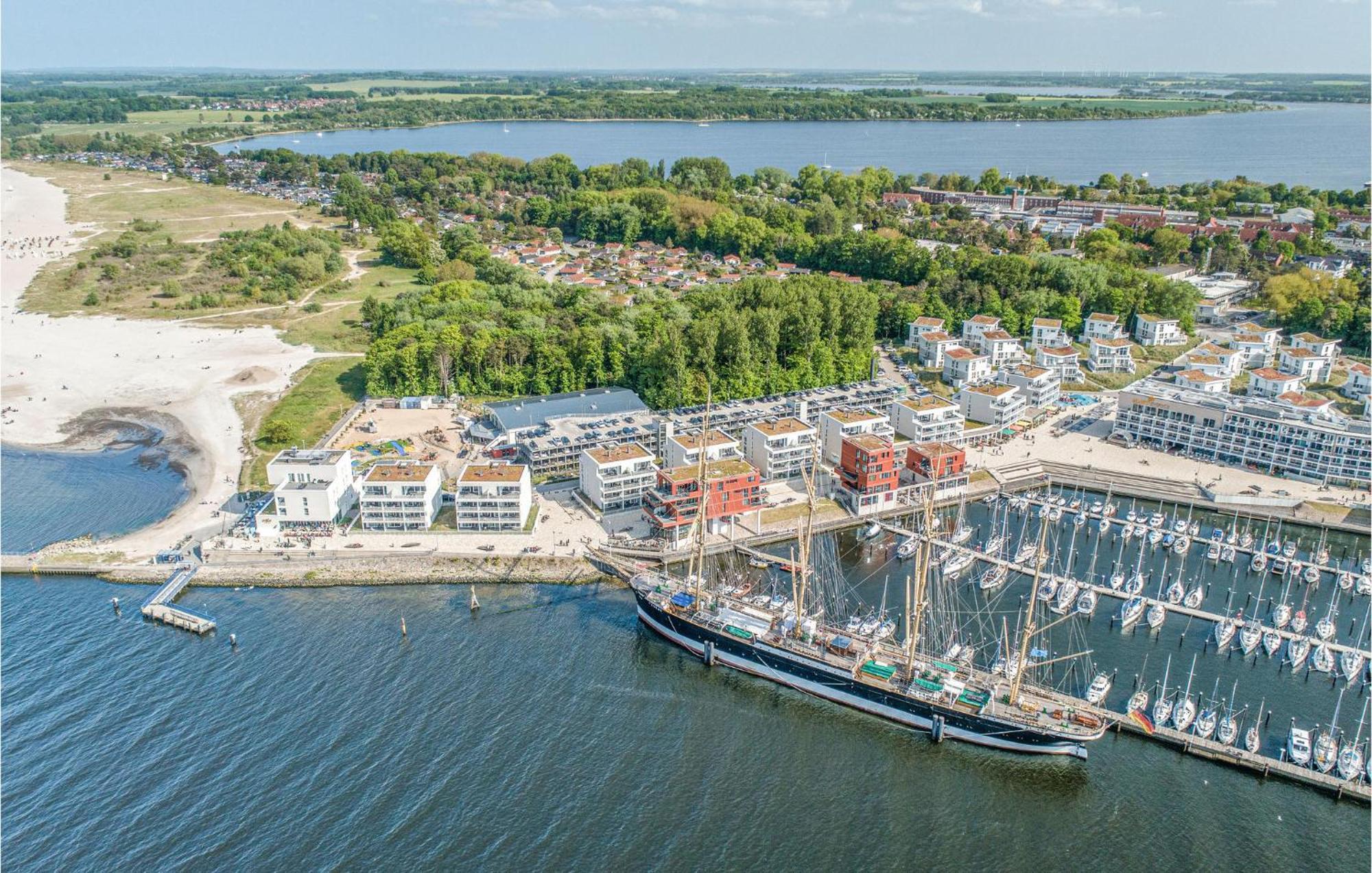 Amazing Apartment In Luebeck Travemuende With Wifi Bagian luar foto